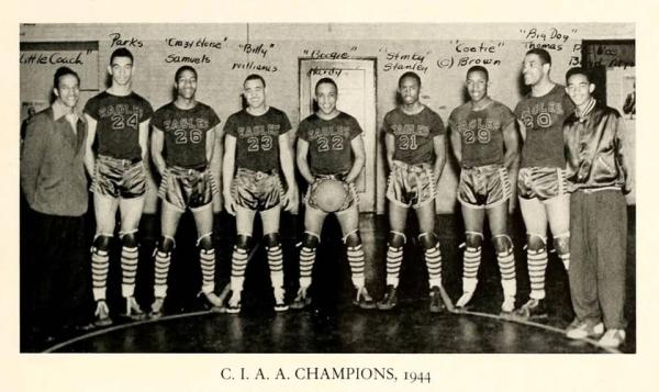 A yearbook photo of the 1944 men’s basketball team from North Carolina College for Negroes.